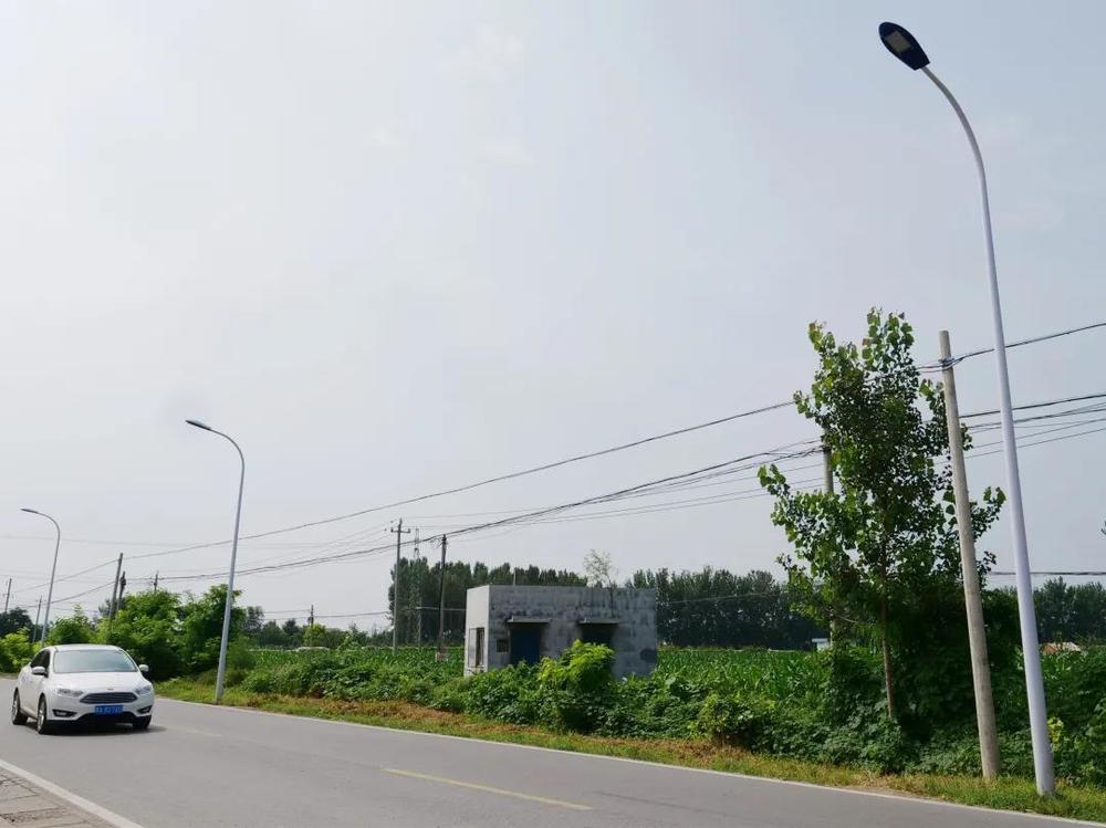 LED street lamps, 8 roads, full implementation of street lamp project