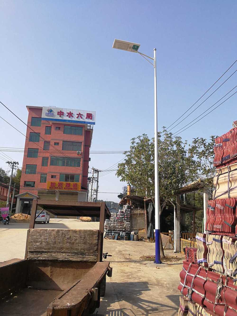Бесплатна урбана лампа за светла енергија во Панзихуа