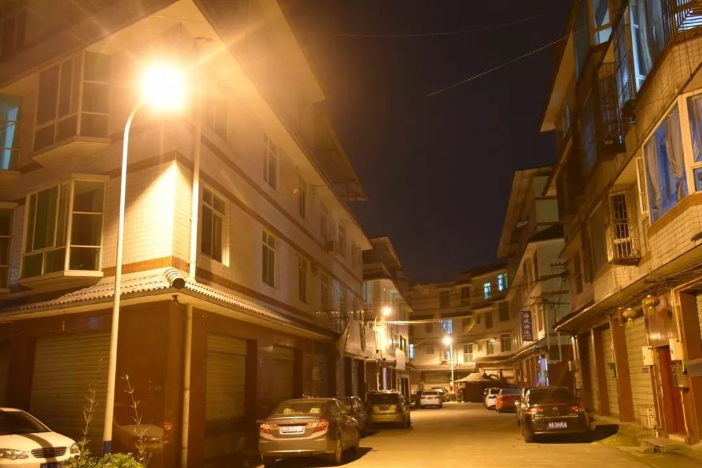 Outdoor community, LED integrated street lamp, community engineering case