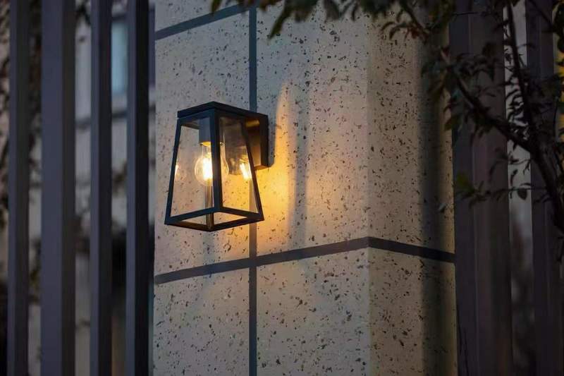Сонячна стінна лампа, низька напрямкова проекційна газонна лампа, м-який колір, без прозору 28- 20230524
